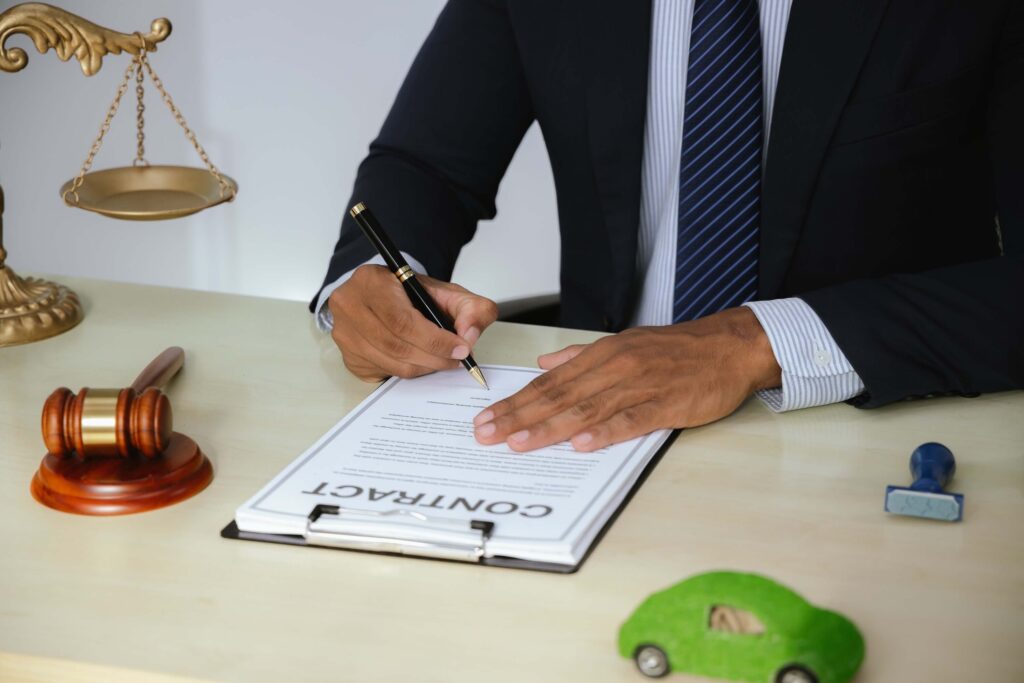 Judge and a car accident case image