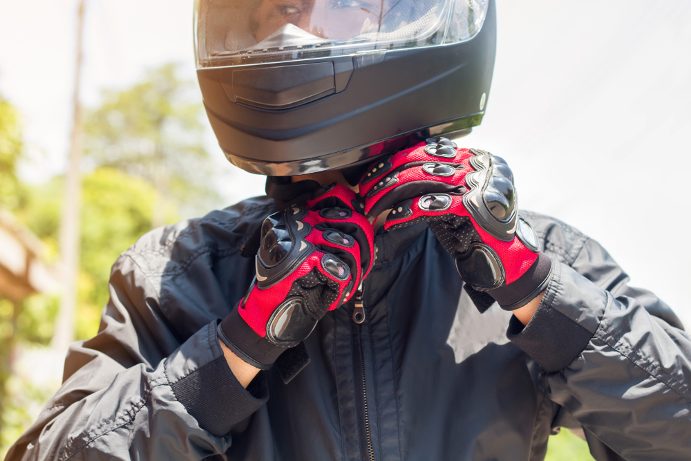 Motorcycle Helmet Laws in South Carolina: Regulations & Fines