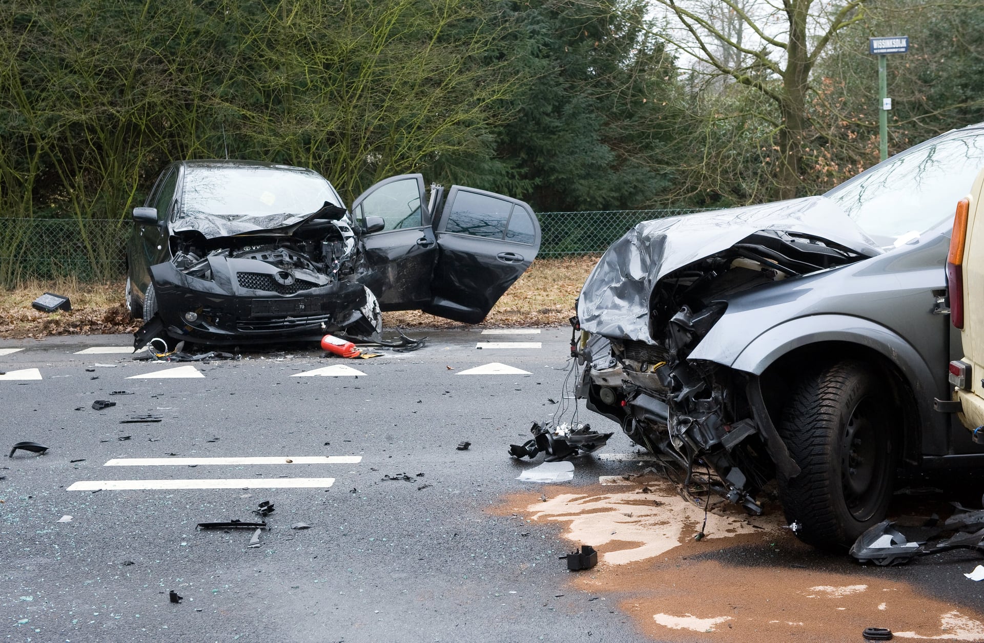 Photo of a head on collision accident