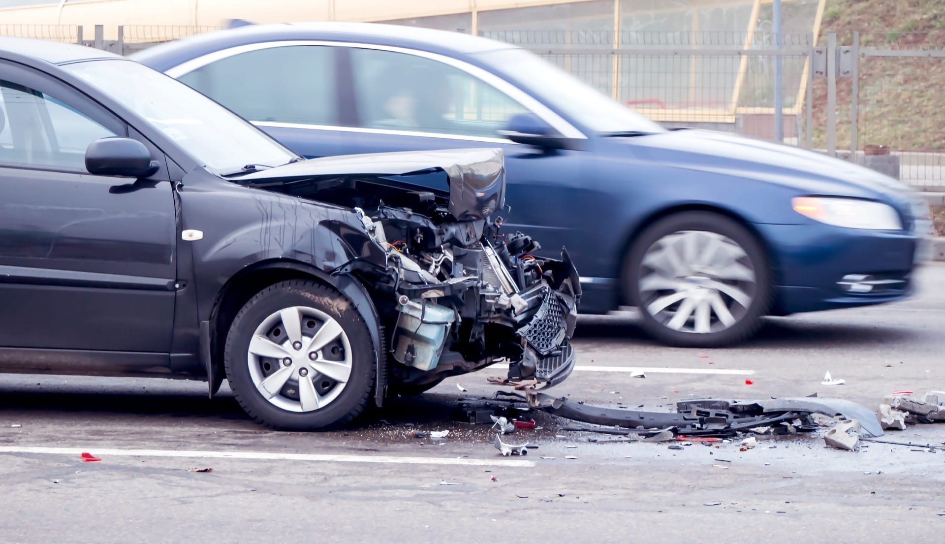 Photo of a car that's damaged in accident